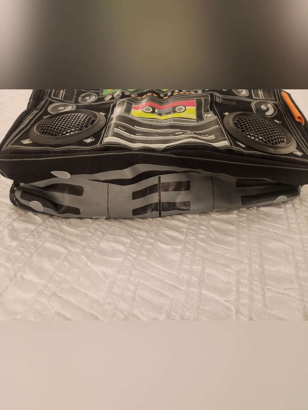 Vintage Y2K Loop NYC III Parcel Boombox Cassette Tote Bag w/ Real Speakers & Tag - Picture 3 of 8